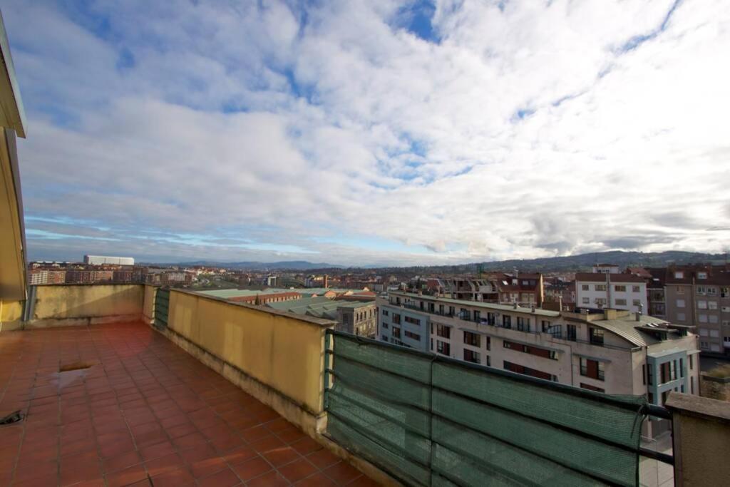 Atico Centro Oviedo 3Hab+Garaje+Terraza+Wifiアパートメント エクステリア 写真
